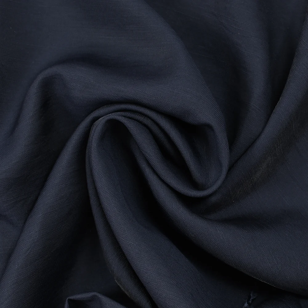 Viscose fluide satinée bleu marine - Image 2