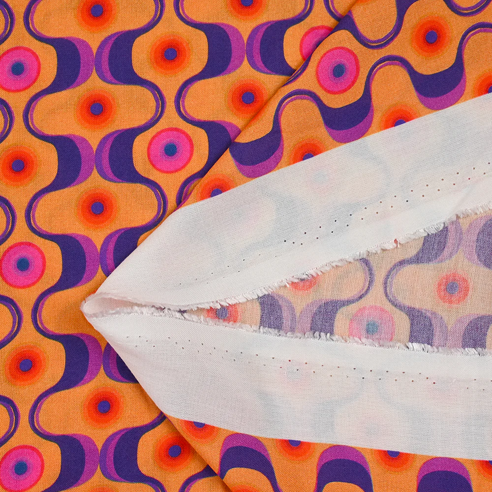 Viscose imprimée agitation violet et rose fond orange - Image 5