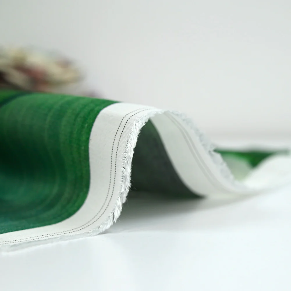 Viscose imprimée brume fond vert - Image 5