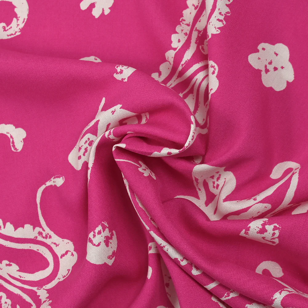 Viscose imprimée cachemire dans le vent fond fuchsia - Image 2
