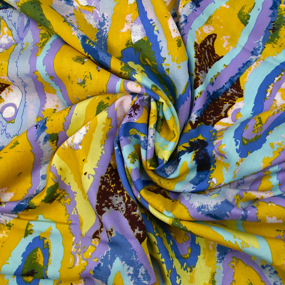 Viscose imprimée évasion triangulaire parme, ciel et jaune - Image 2
