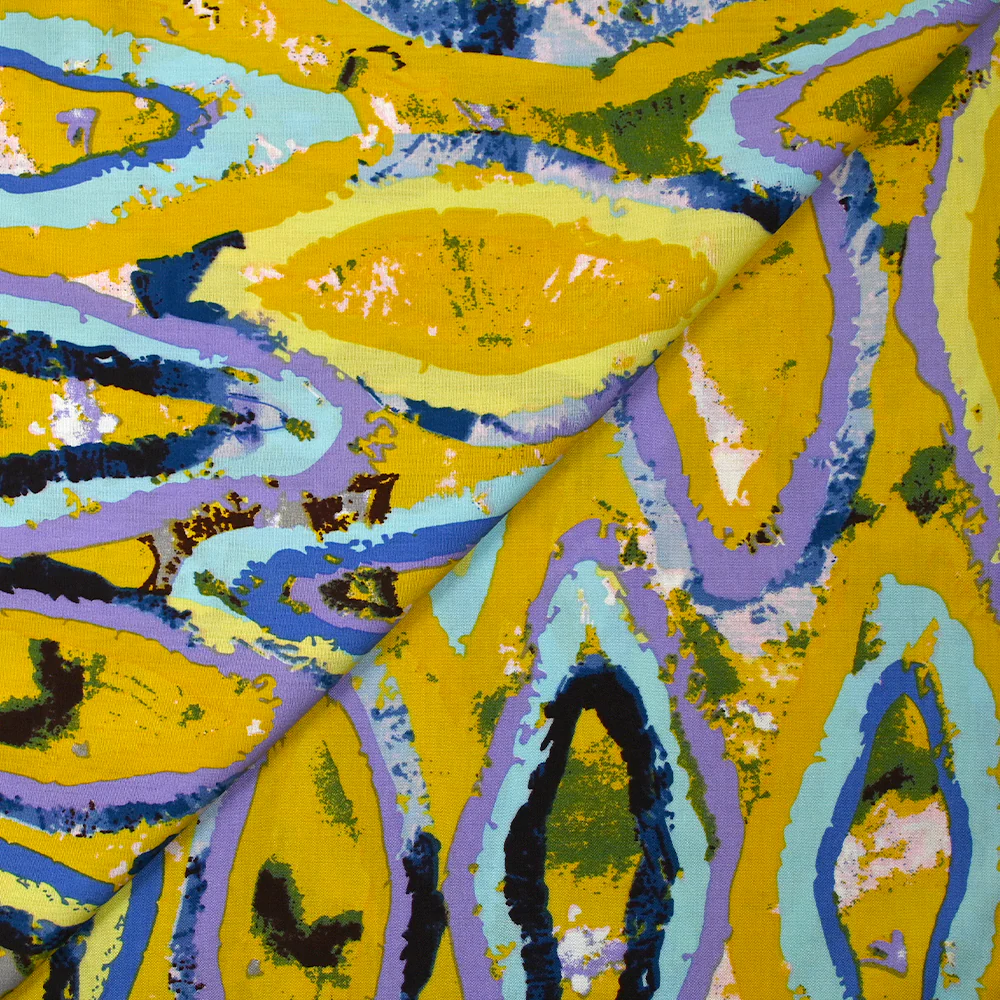 Viscose imprimée évasion triangulaire parme, ciel et jaune - Image 4