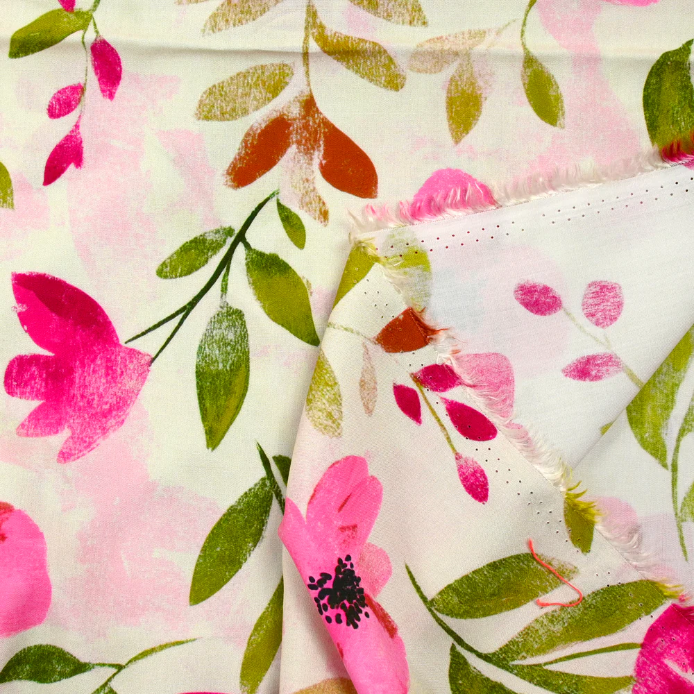 Viscose imprimée fleurs rose fond écru - Image 4