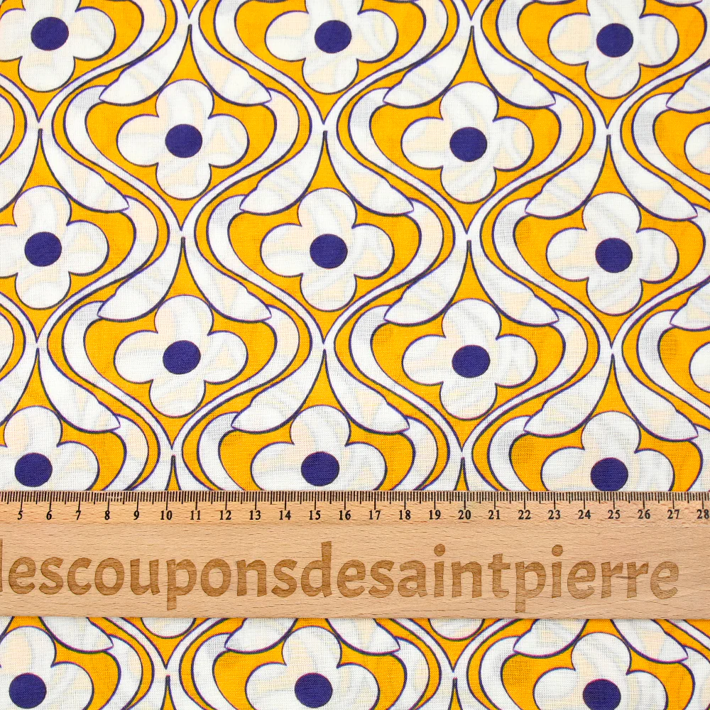 Viscose imprimée floral bleu fond jaune - Image 3