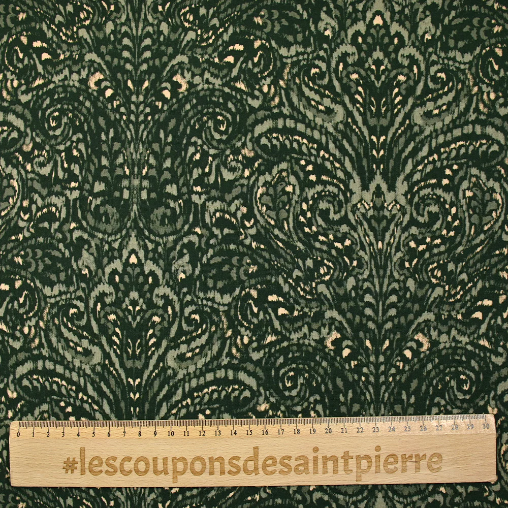 Viscose imprimée forêt baroque fond kaki - Image 3