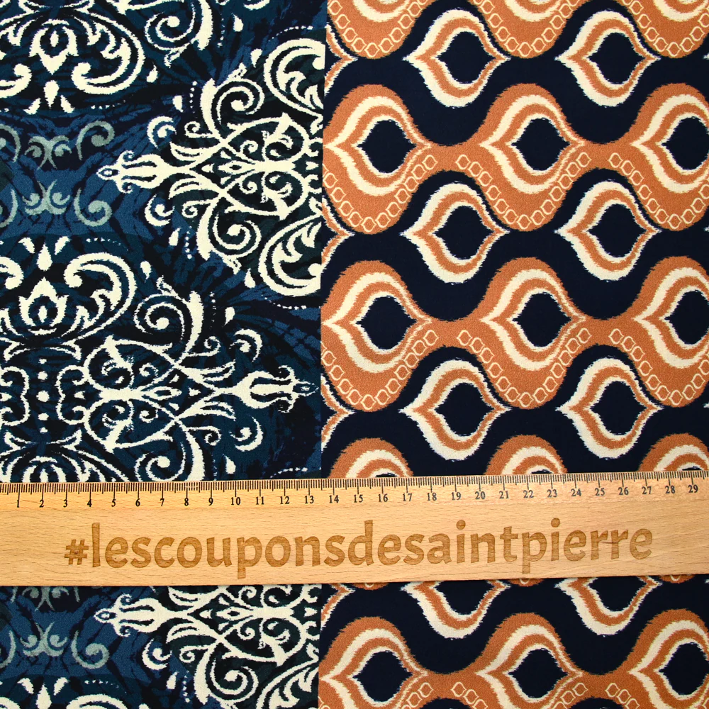 Viscose imprimée ikat baroque marine - Image 3