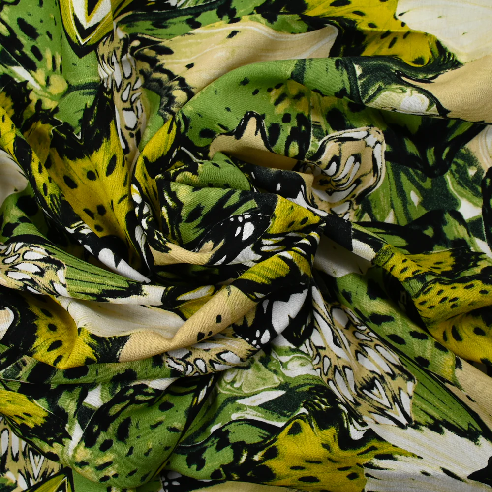 Viscose imprimée papillon vert - Image 2