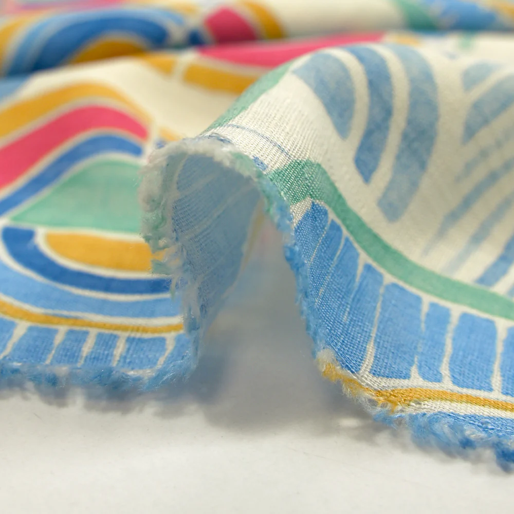 Viscose tissée imprimée arc en demi-cercle fond écru - Image 6