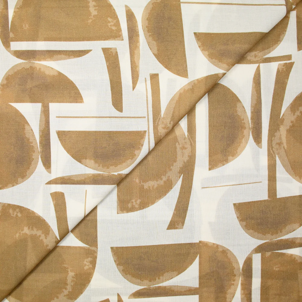 Voile de coton imprimé géometrie beige fond blanc - Image 5